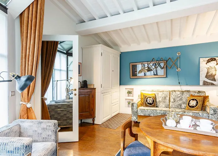 Guesthost - Le Serre Di Galileo Apartamento